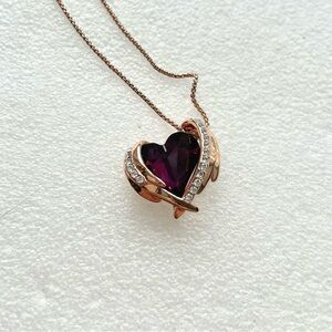 Elegant Purple Heart Pendant Necklace. Never Worn.